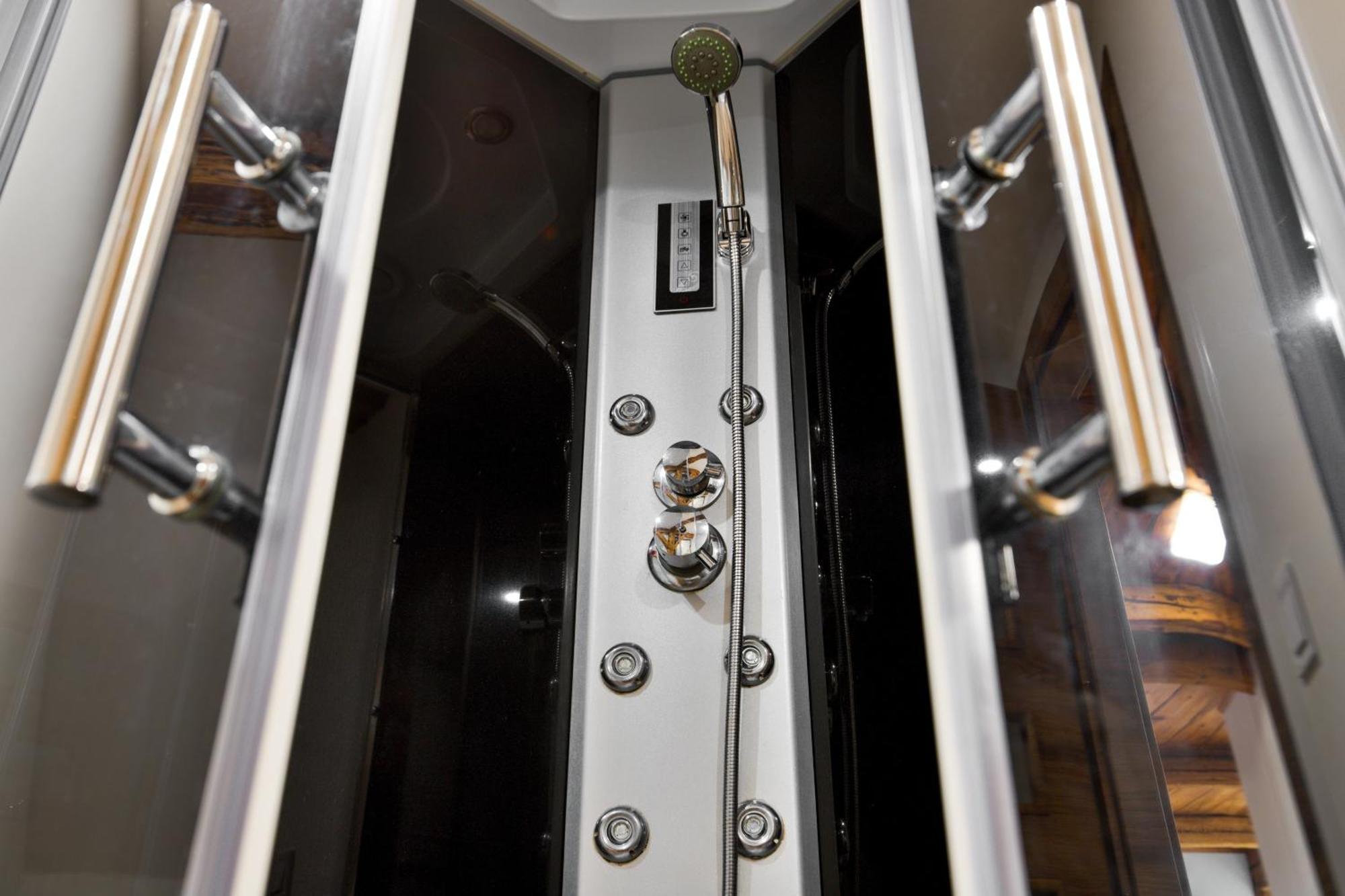 Apartman Ruzak Ruzova Luaran gambar